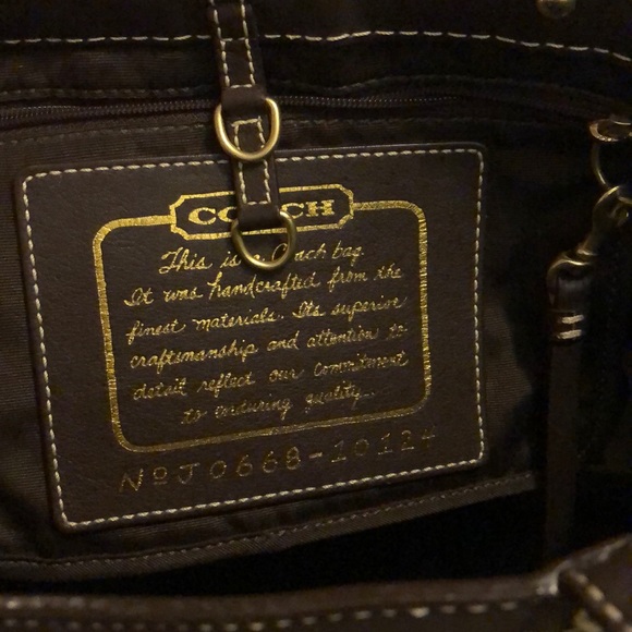 Signature  Coach Brown Leather/Canvas Shoulder Bag - Picture 4 of 4